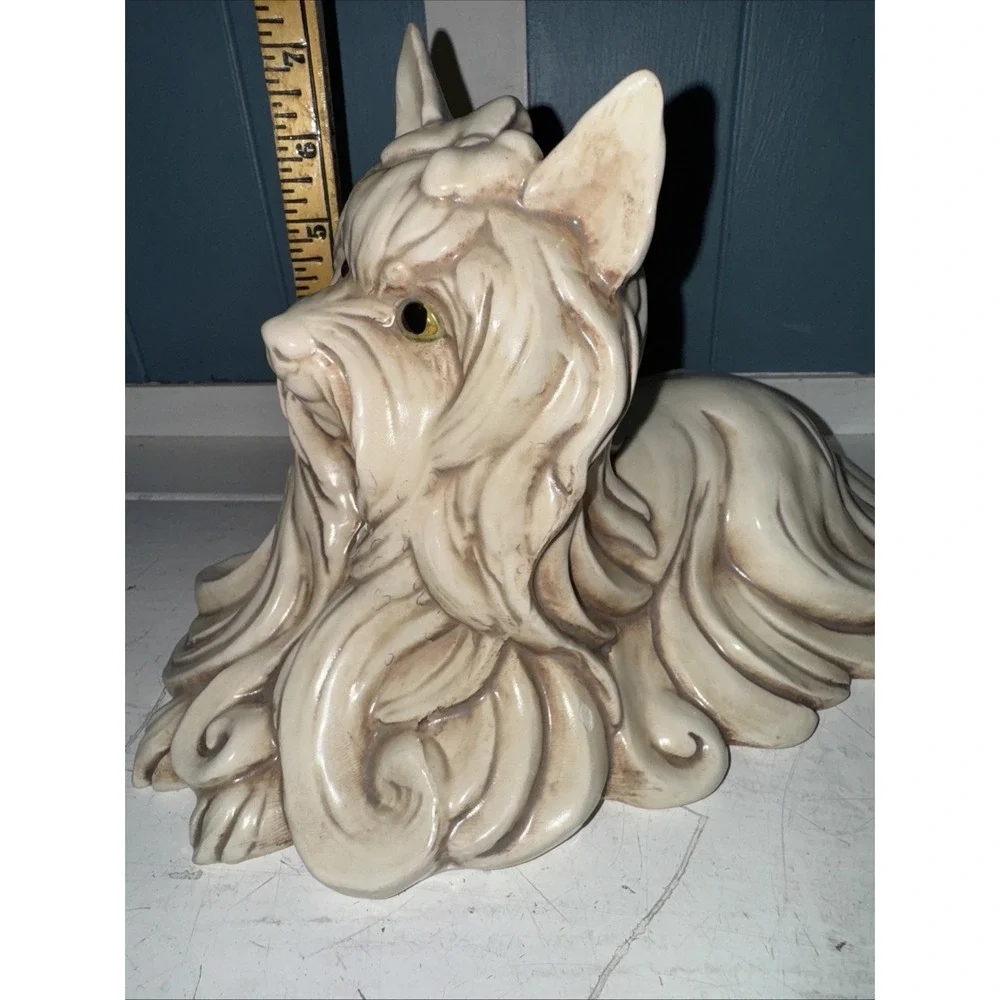 KAY FINCH CALIFORNIA POTTERY‎ Yorkie DOG FIGURINE Sitting POSE Yorkshire Terrier
